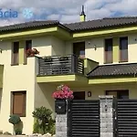 Homestay Zeleny Dom *