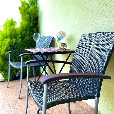 Zeleny Dom * Podhájska